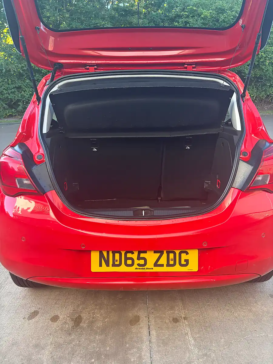 Used 2016 Vauxhall Corsa Se Red - Interior and Exterior details 9