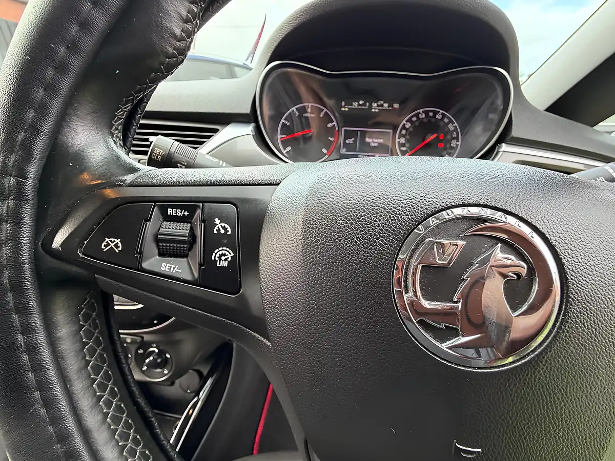 Used 2016 Vauxhall Corsa Se Red - Interior and Exterior details 12
