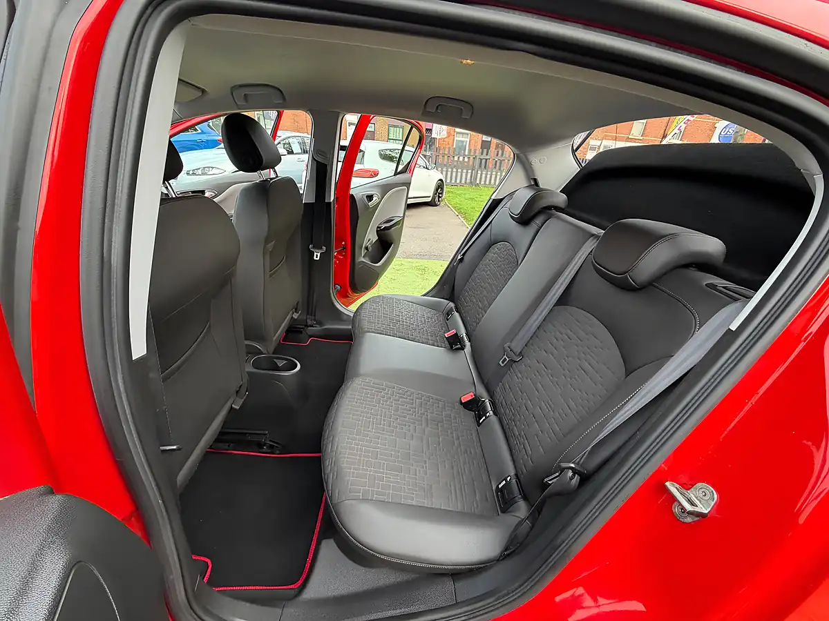 Used 2016 Vauxhall Corsa Se Red - Interior and Exterior details 5