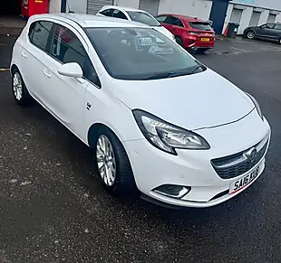 Used 2016 Vauxhall Corsa Se White - Interior and Exterior details 5
