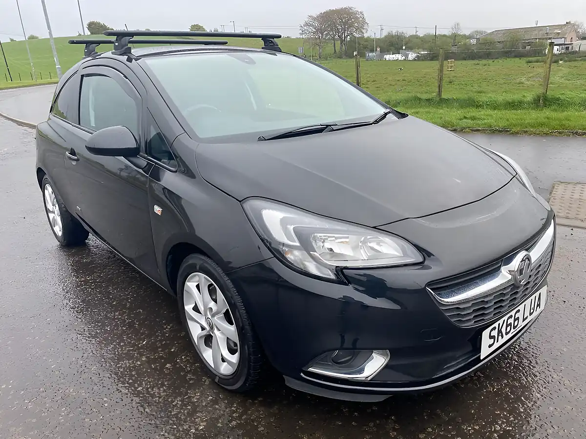Used 2016 Vauxhall Corsa Sportive Black - Front View