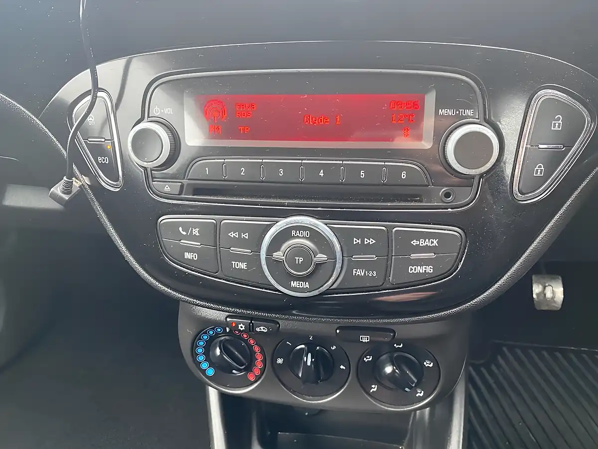 Used 2016 Vauxhall Corsa Sportive Black - Interior and Exterior details 6