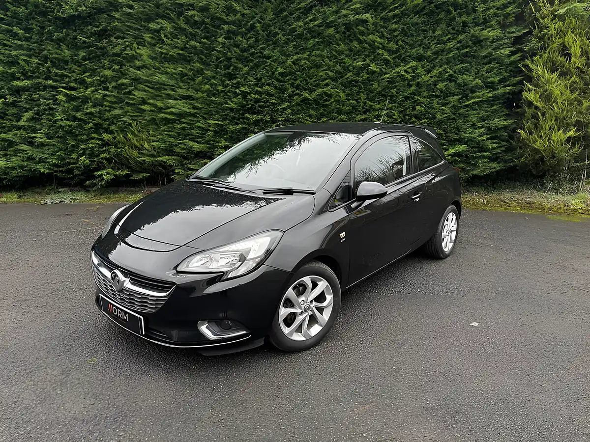Used 2016 Vauxhall Corsa Sri Black - Front View