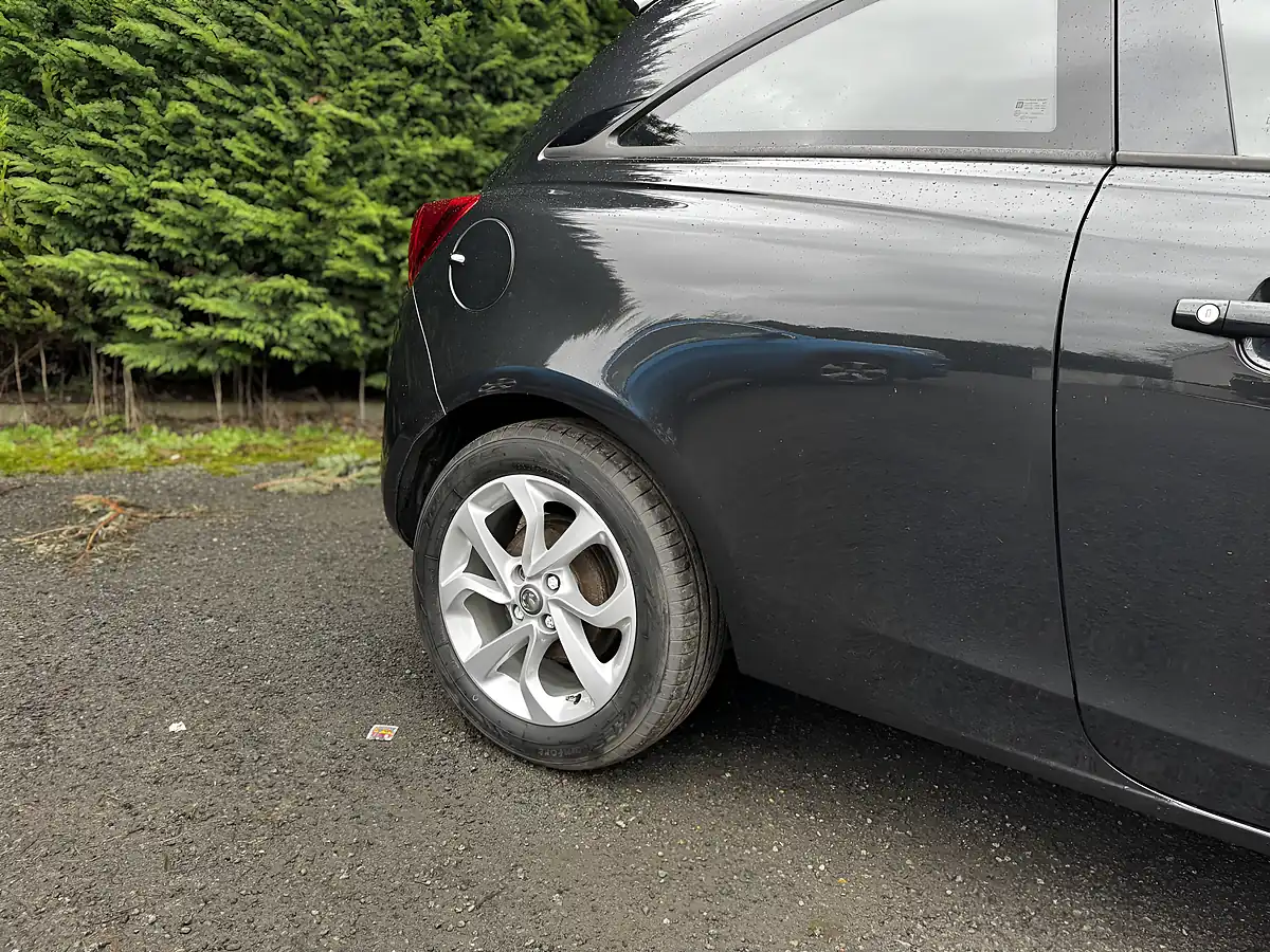 Used 2016 Vauxhall Corsa Sri Black - Interior and Exterior details 12