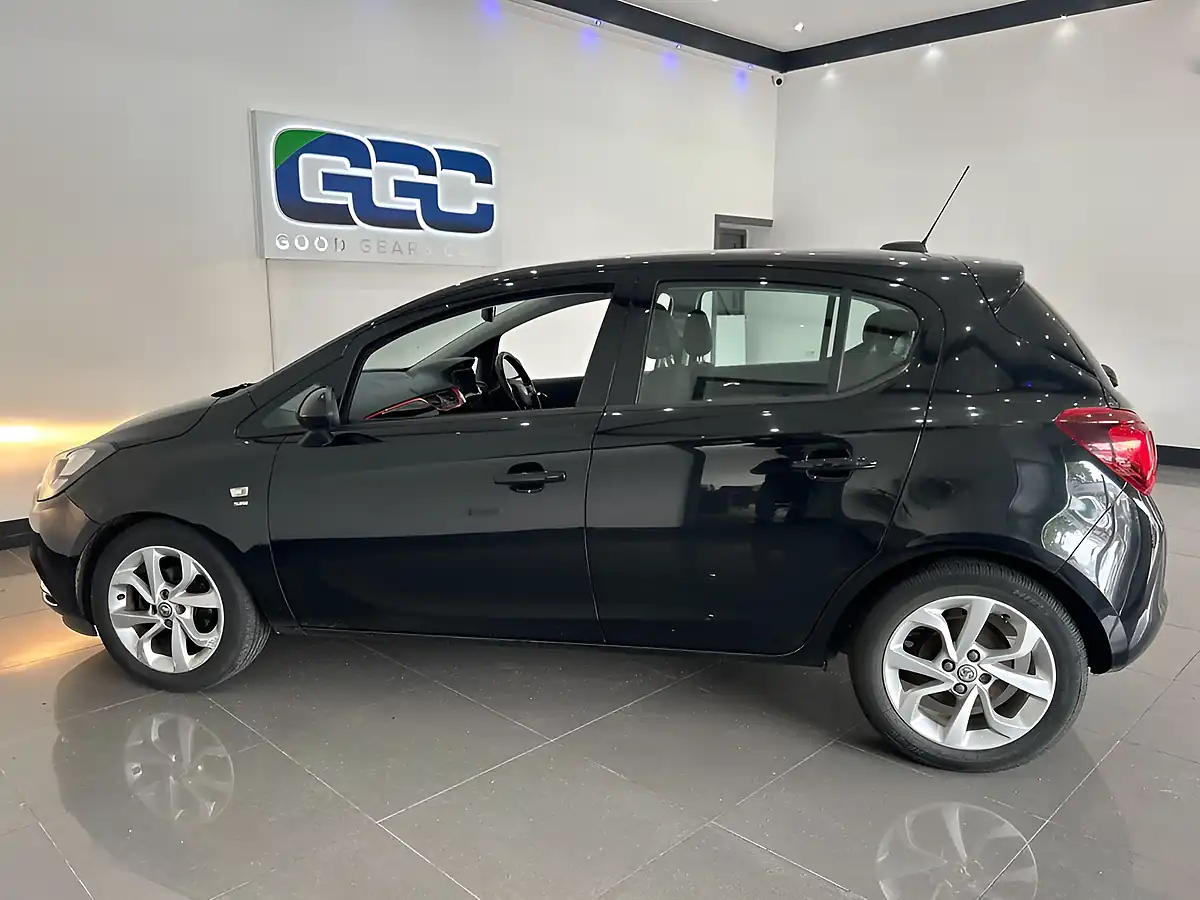 Used 2016 Vauxhall Corsa Sri Black - Interior and Exterior details 9
