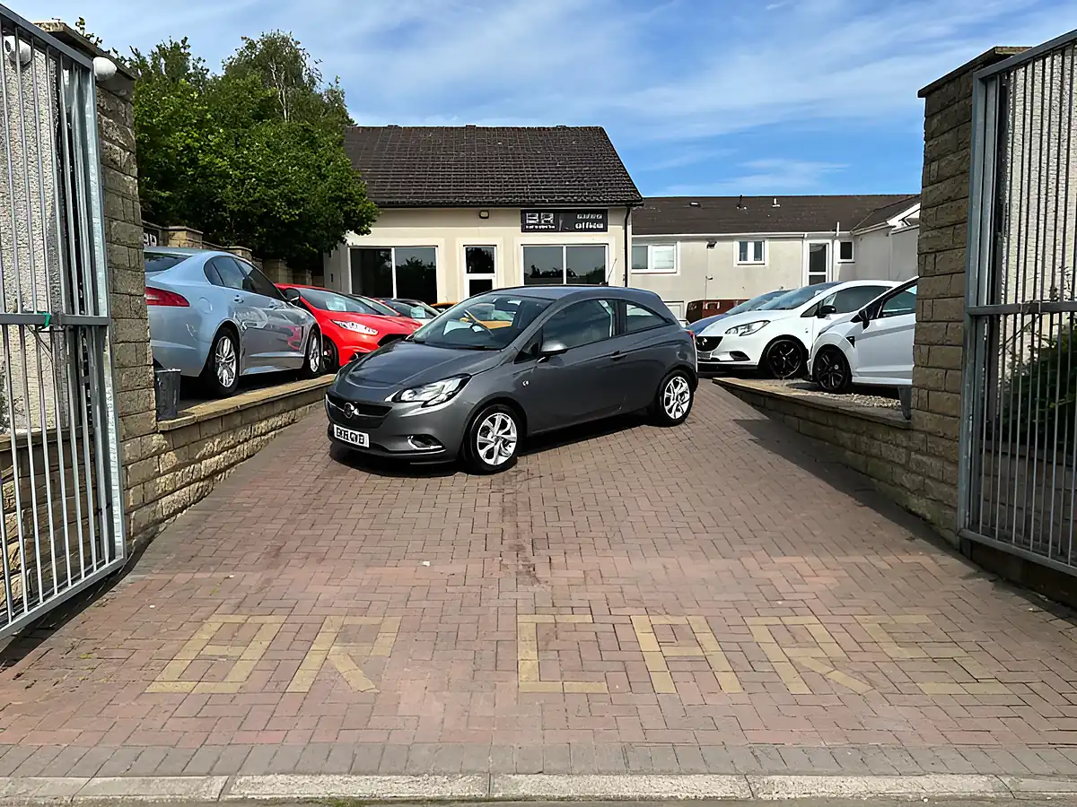 Used 2016 Vauxhall Corsa Sri Grey - Interior and Exterior details 3