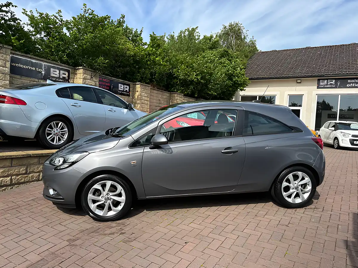 Used 2016 Vauxhall Corsa Sri Grey - Interior and Exterior details 5