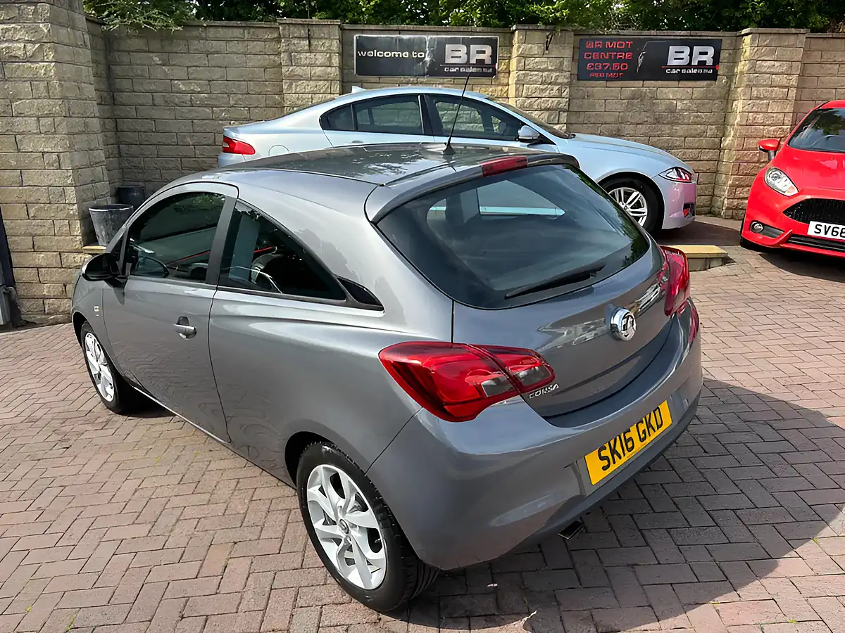 Used 2016 Vauxhall Corsa Sri Grey - Interior and Exterior details 8