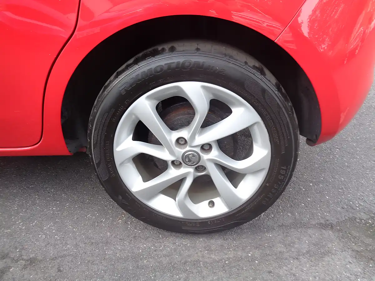 Used 2016 Vauxhall Corsa Sri - Interior and Exterior details 9