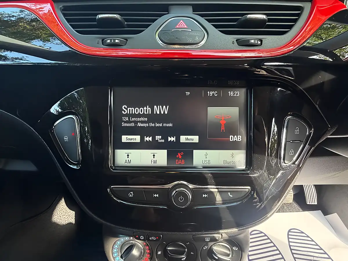 Used 2016 Vauxhall Corsa Sri Red - Interior and Exterior details 17