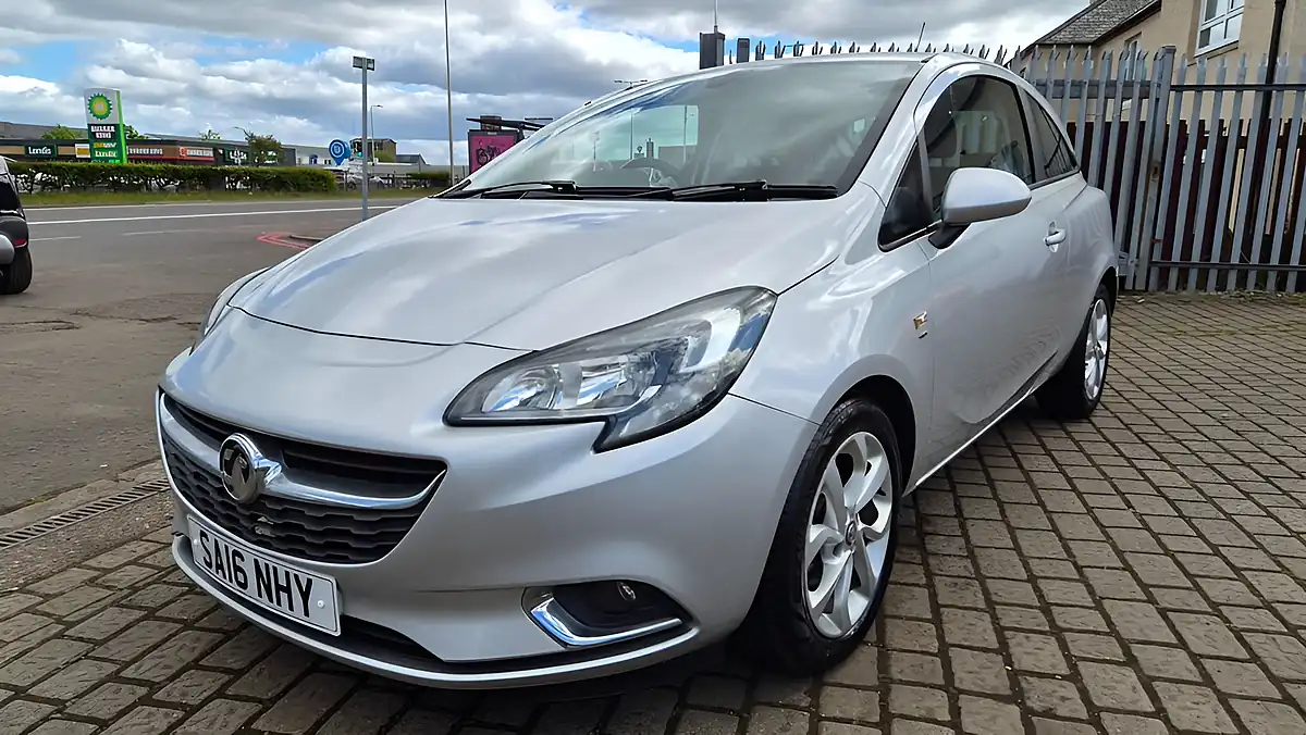 Used 2016 Vauxhall Corsa Sri Silver - Interior and Exterior details 3