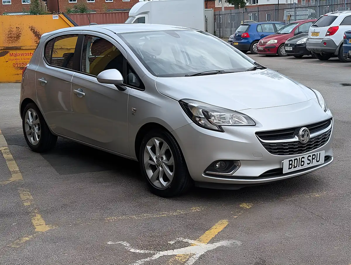 Used 2016 Vauxhall Corsa Sri Silver - Interior and Exterior details 14