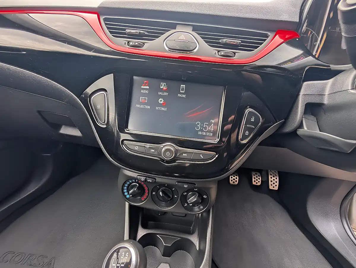 Used 2016 Vauxhall Corsa Sri Silver - Interior and Exterior details 15