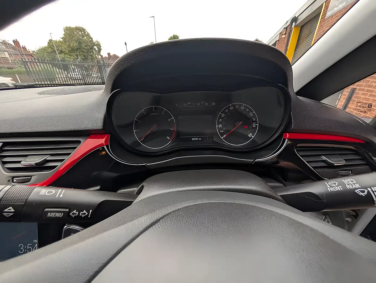 Used 2016 Vauxhall Corsa Sri Silver - Interior and Exterior details 16