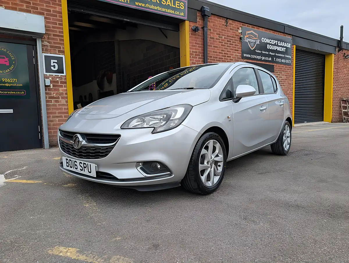 Used 2016 Vauxhall Corsa Sri Silver - Interior and Exterior details 2