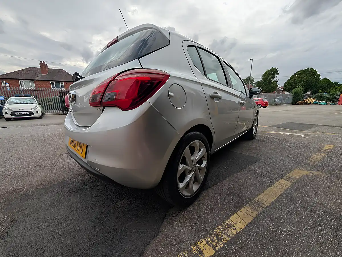 Used 2016 Vauxhall Corsa Sri Silver - Interior and Exterior details 6