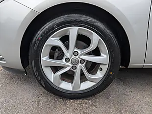 Used 2016 Vauxhall Corsa Sri Silver - Interior and Exterior details 9