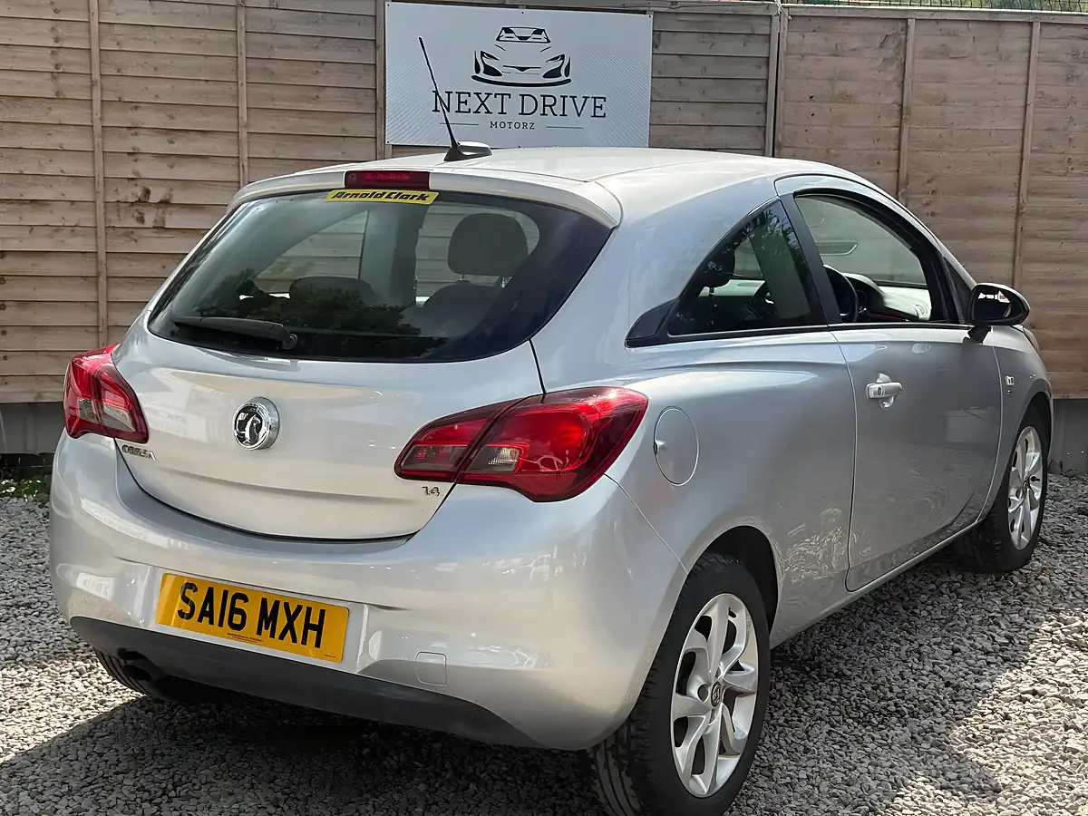 Used 2016 Vauxhall Corsa Sri Silver - Interior and Exterior details 10