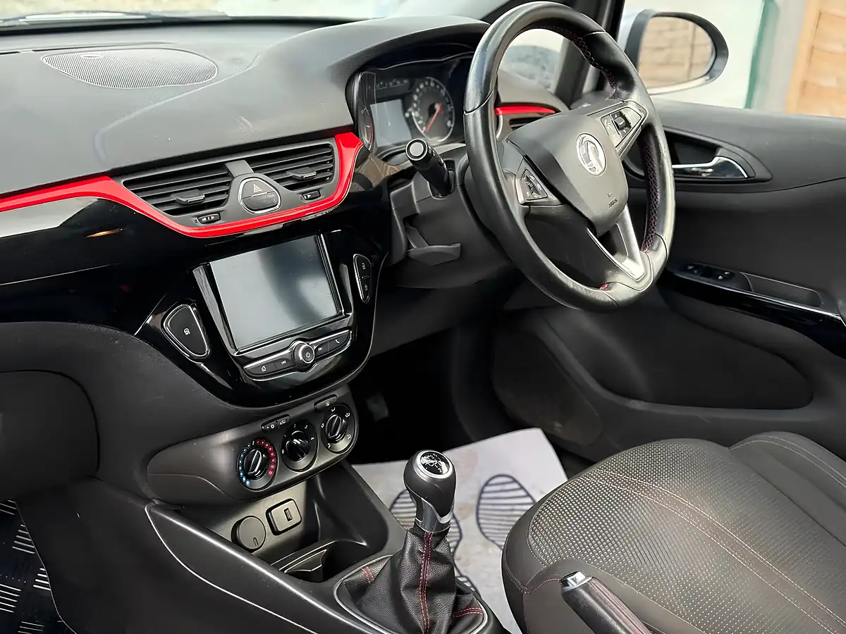 Used 2016 Vauxhall Corsa Sri Silver - Interior and Exterior details 12