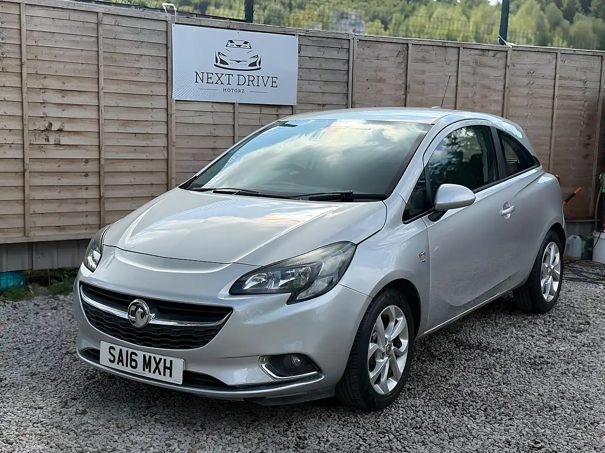 Used 2016 Vauxhall Corsa Sri Silver - Interior and Exterior details 3
