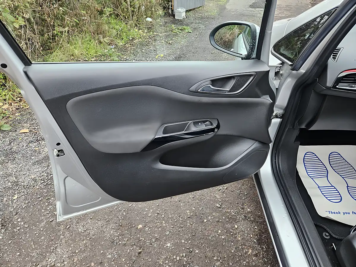 Used 2016 Vauxhall Corsa Sri Silver - Interior and Exterior details 13
