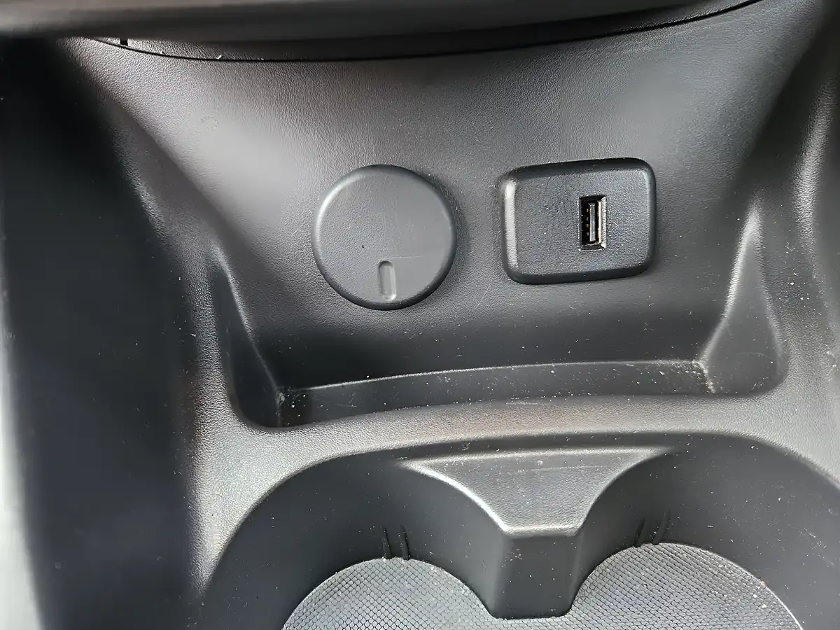 Used 2016 Vauxhall Corsa Sri Silver - Interior and Exterior details 14
