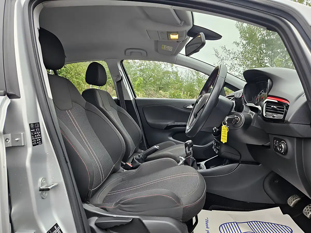 Used 2016 Vauxhall Corsa Sri Silver - Interior and Exterior details 17