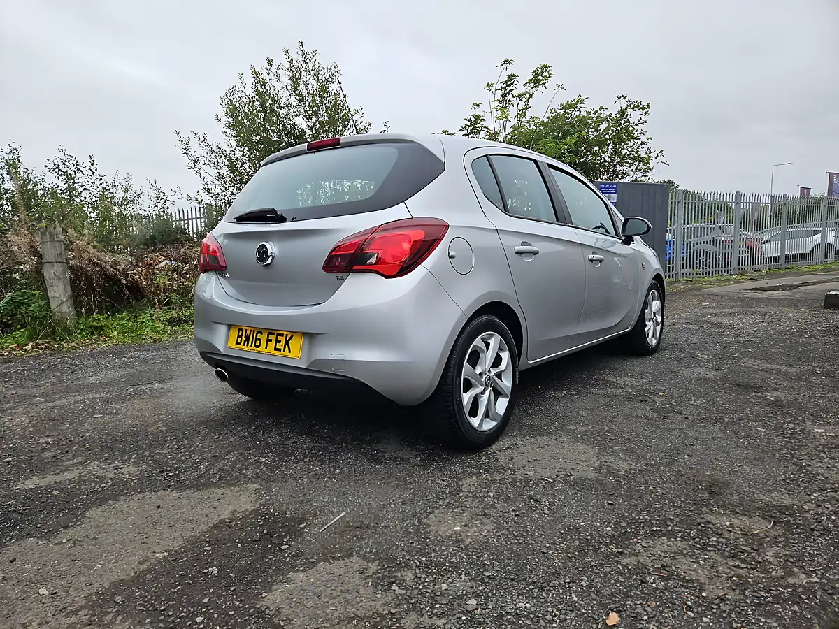 Used 2016 Vauxhall Corsa Sri Silver - Interior and Exterior details 8