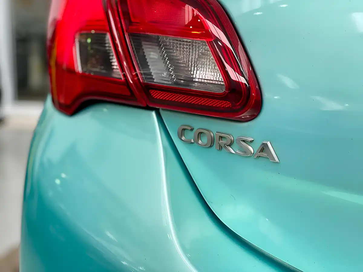 Used 2016 Vauxhall Corsa Sri Vx Line Green - Interior and Exterior details 12