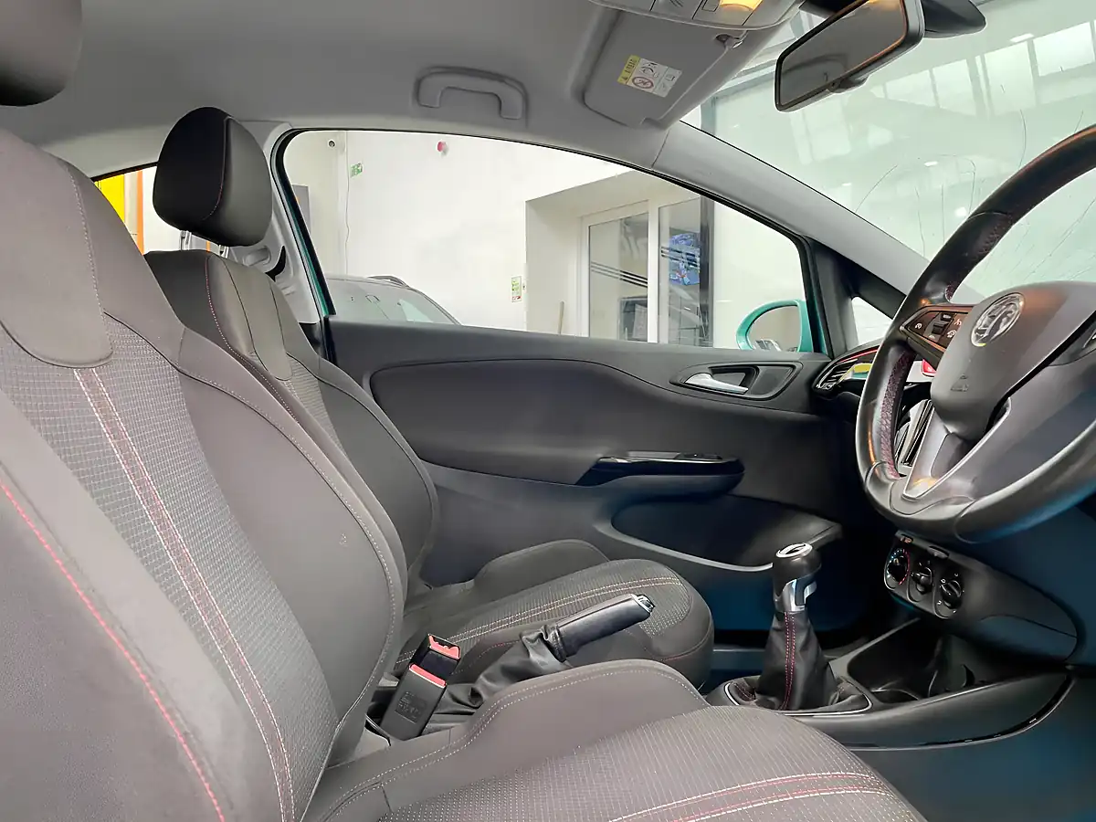 Used 2016 Vauxhall Corsa Sri Vx Line Green - Interior and Exterior details 16