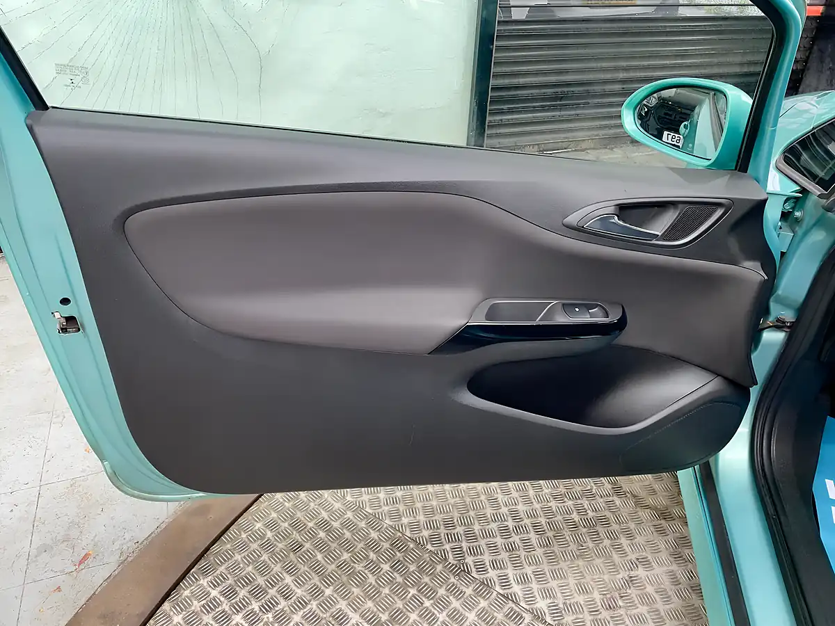Used 2016 Vauxhall Corsa Sri Vx Line Green - Interior and Exterior details 17