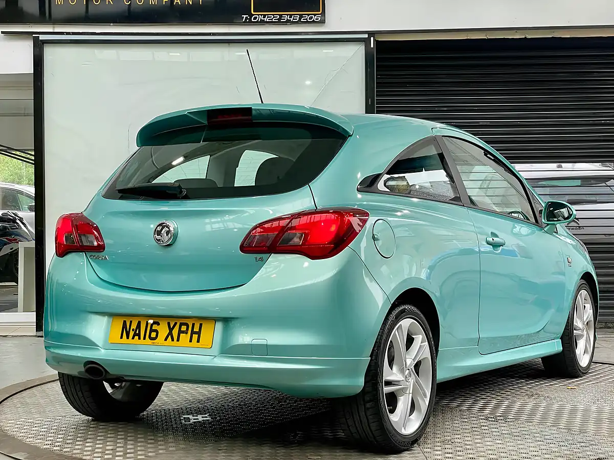 Used 2016 Vauxhall Corsa Sri Vx Line Green - Interior and Exterior details 4
