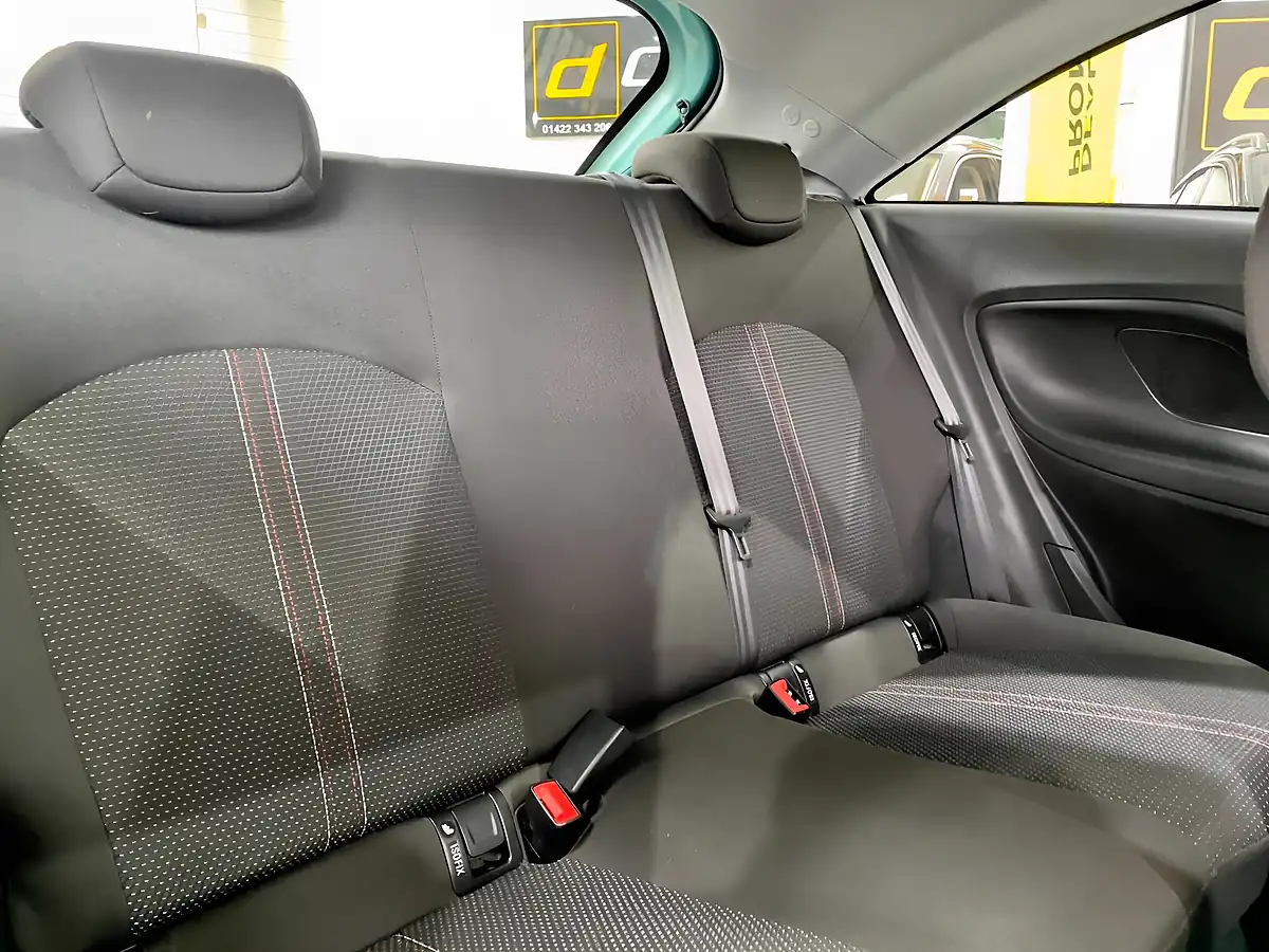 Used 2016 Vauxhall Corsa Sri Vx Line Green - Interior and Exterior details 8
