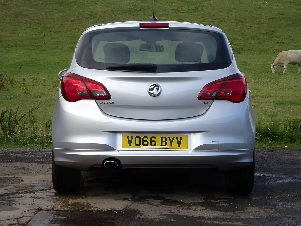 Used 2016 Vauxhall Corsa Sri Vx Line Silver - Interior and Exterior details 4