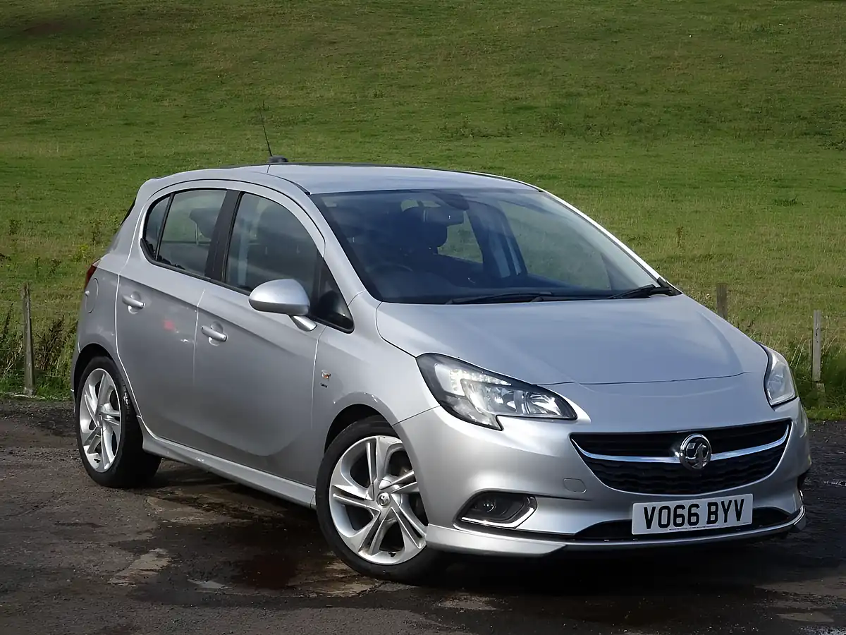Used 2016 Vauxhall Corsa Sri Vx Line Silver - Interior and Exterior details 6