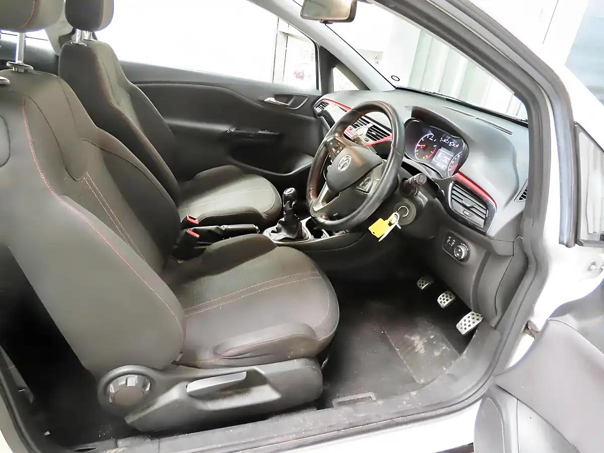 Used 2016 Vauxhall Corsa Sri Vx Line White - Interior and Exterior details 7