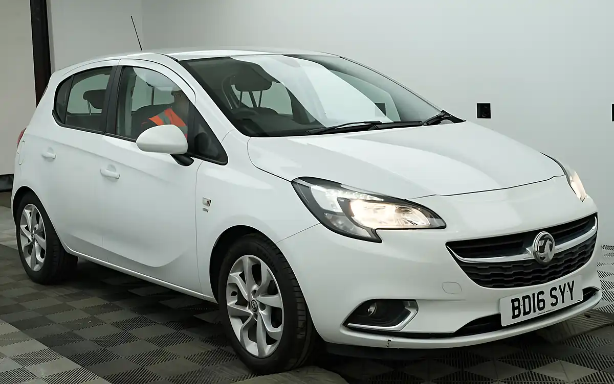 Used 2016 Vauxhall Corsa Sri White - Interior and Exterior details 2