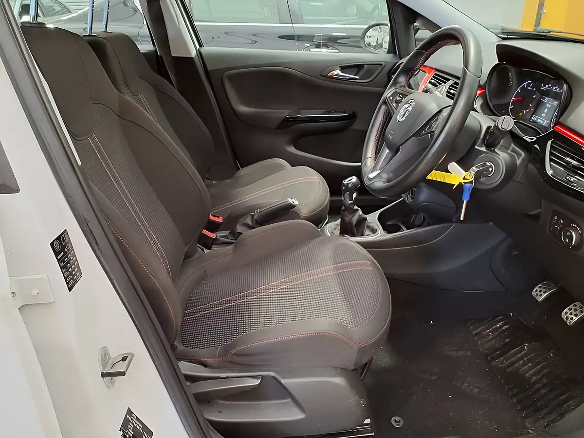 Used 2016 Vauxhall Corsa Sri White - Interior and Exterior details 9