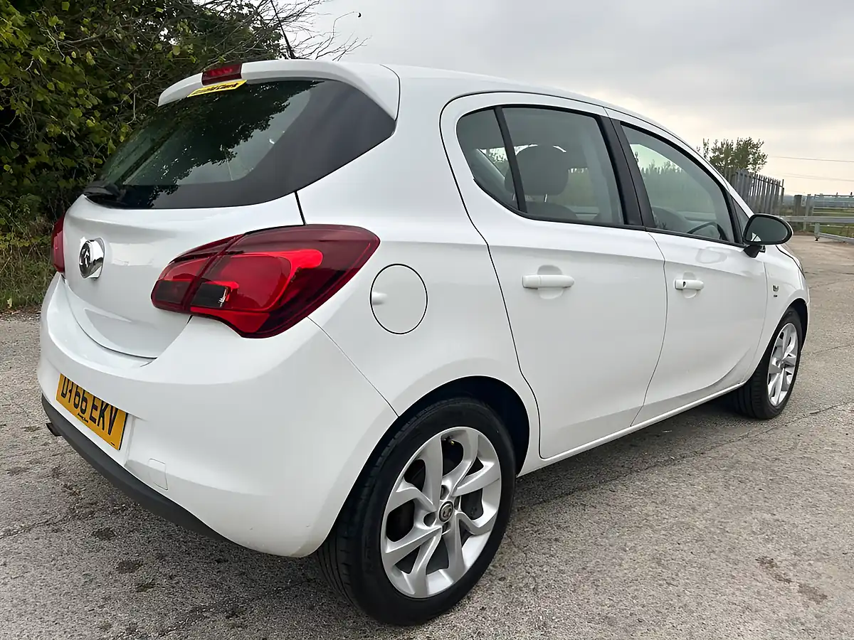 Used 2016 Vauxhall Corsa Sri White - Interior and Exterior details 10