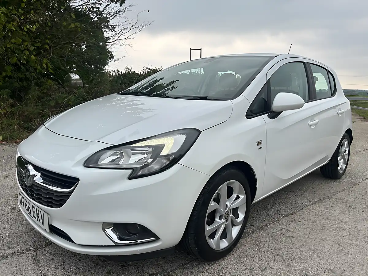 Used 2016 Vauxhall Corsa Sri White - Interior and Exterior details 8