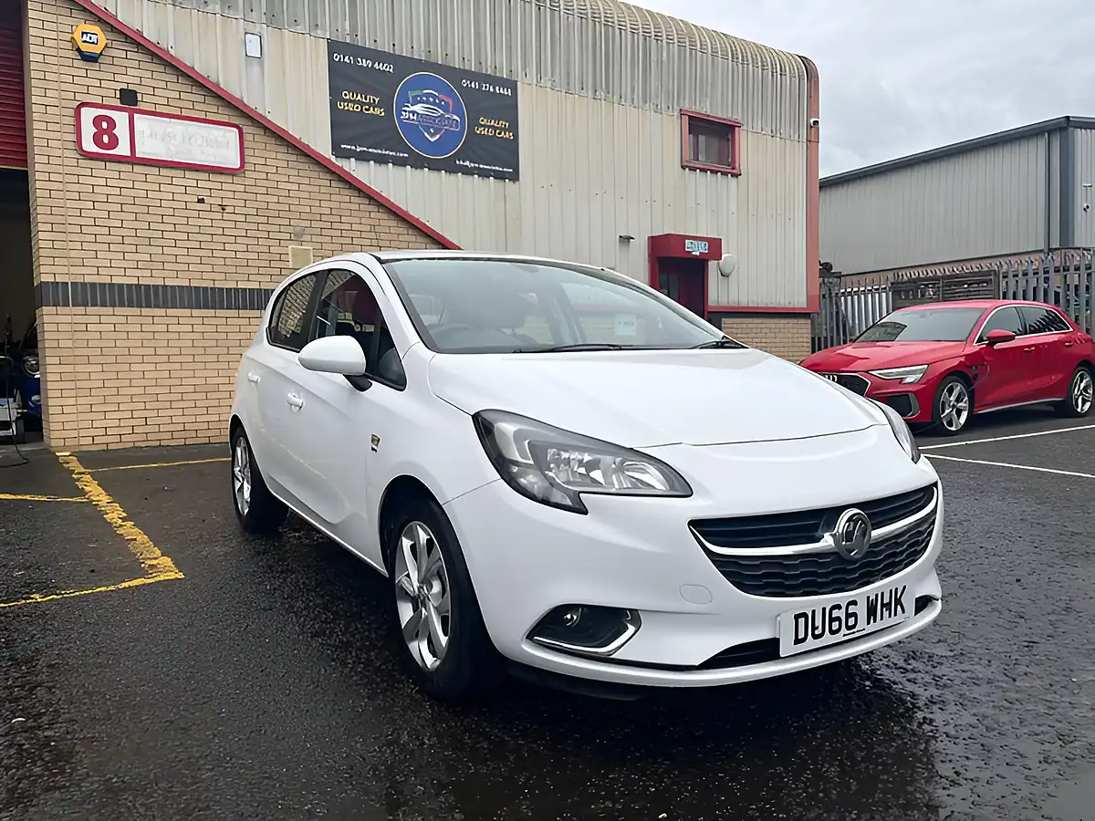 Used 2016 Vauxhall Corsa Sri White - Front View