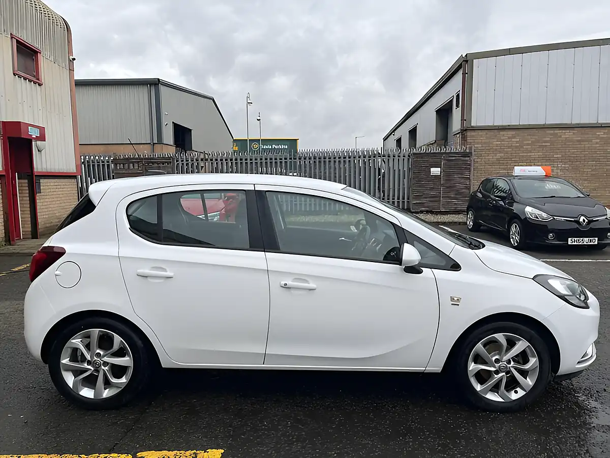Used 2016 Vauxhall Corsa Sri White - Interior and Exterior details 12