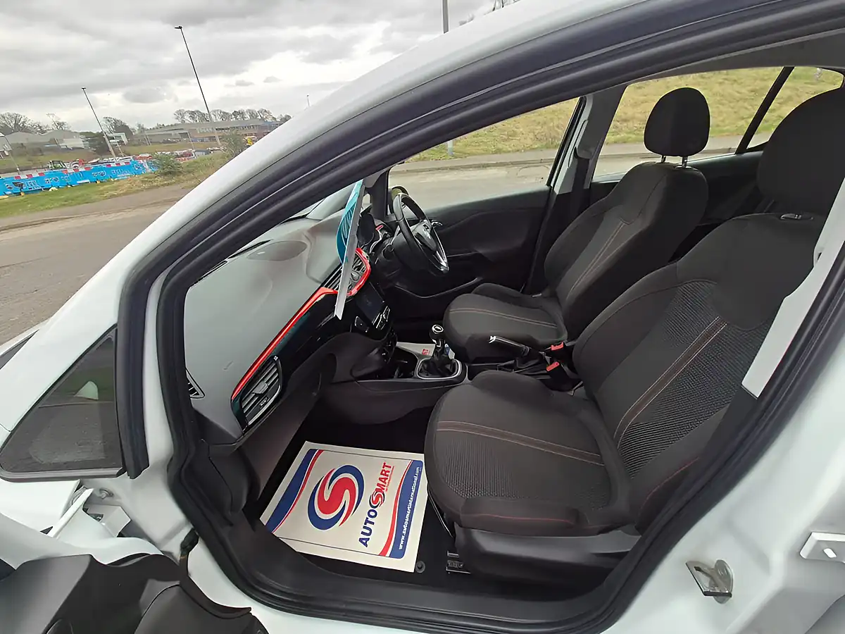 Used 2016 Vauxhall Corsa Sri White - Interior and Exterior details 3