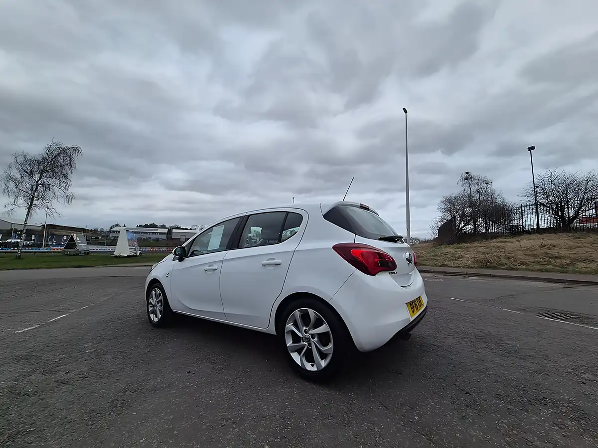 Used 2016 Vauxhall Corsa Sri White - Interior and Exterior details 5
