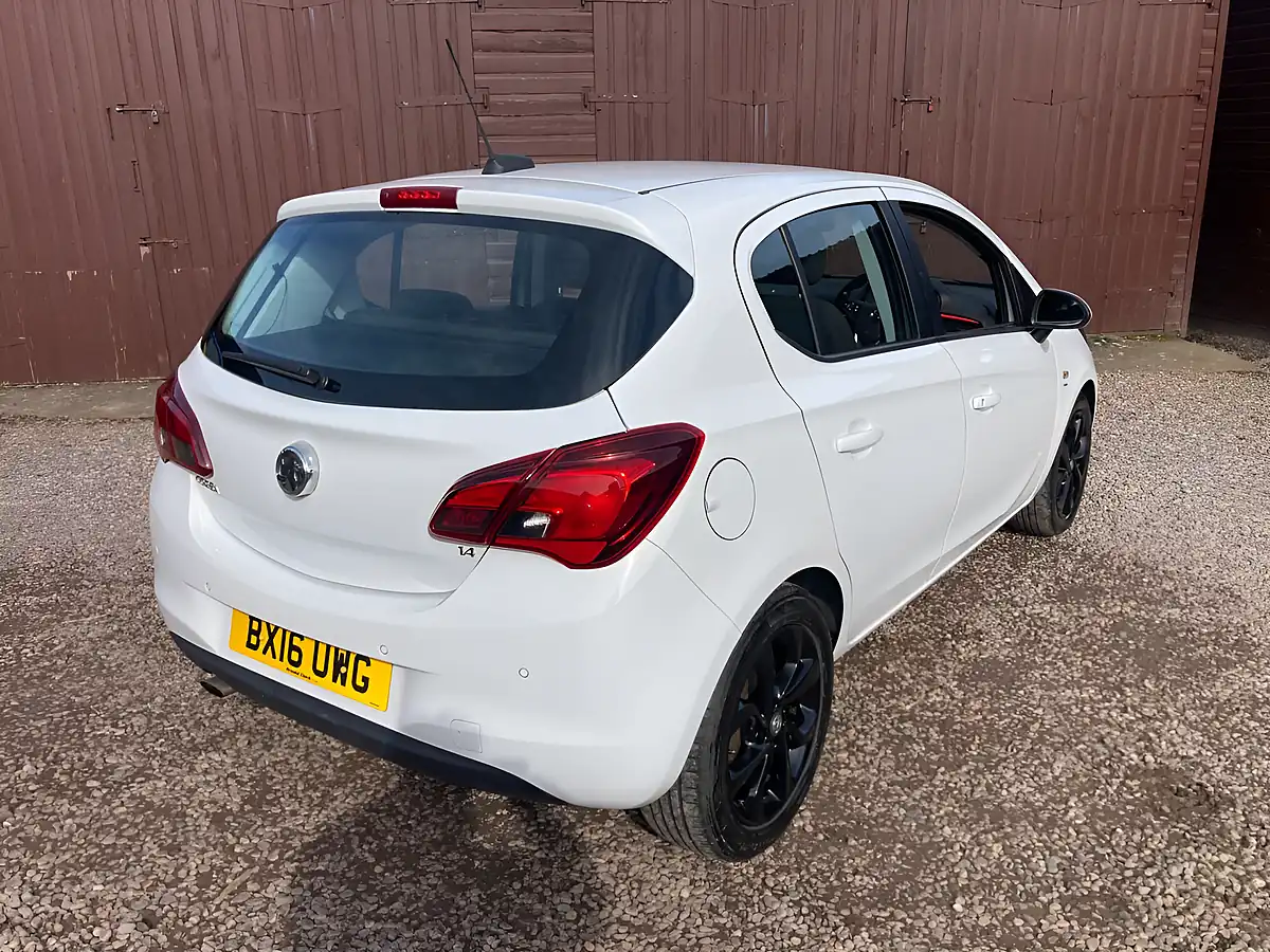 Used 2016 Vauxhall Corsa Sri White - Interior and Exterior details 3