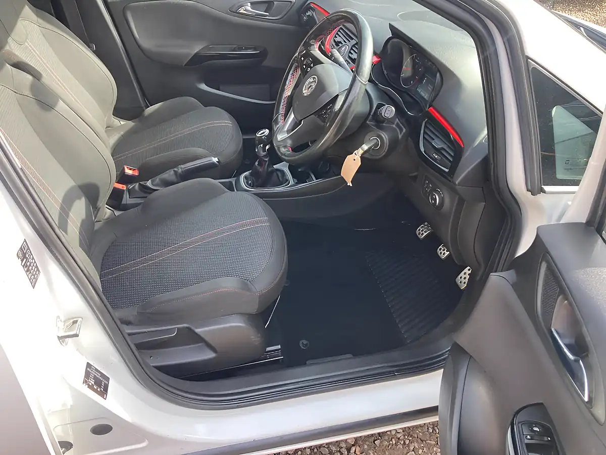 Used 2016 Vauxhall Corsa Sri White - Interior and Exterior details 6