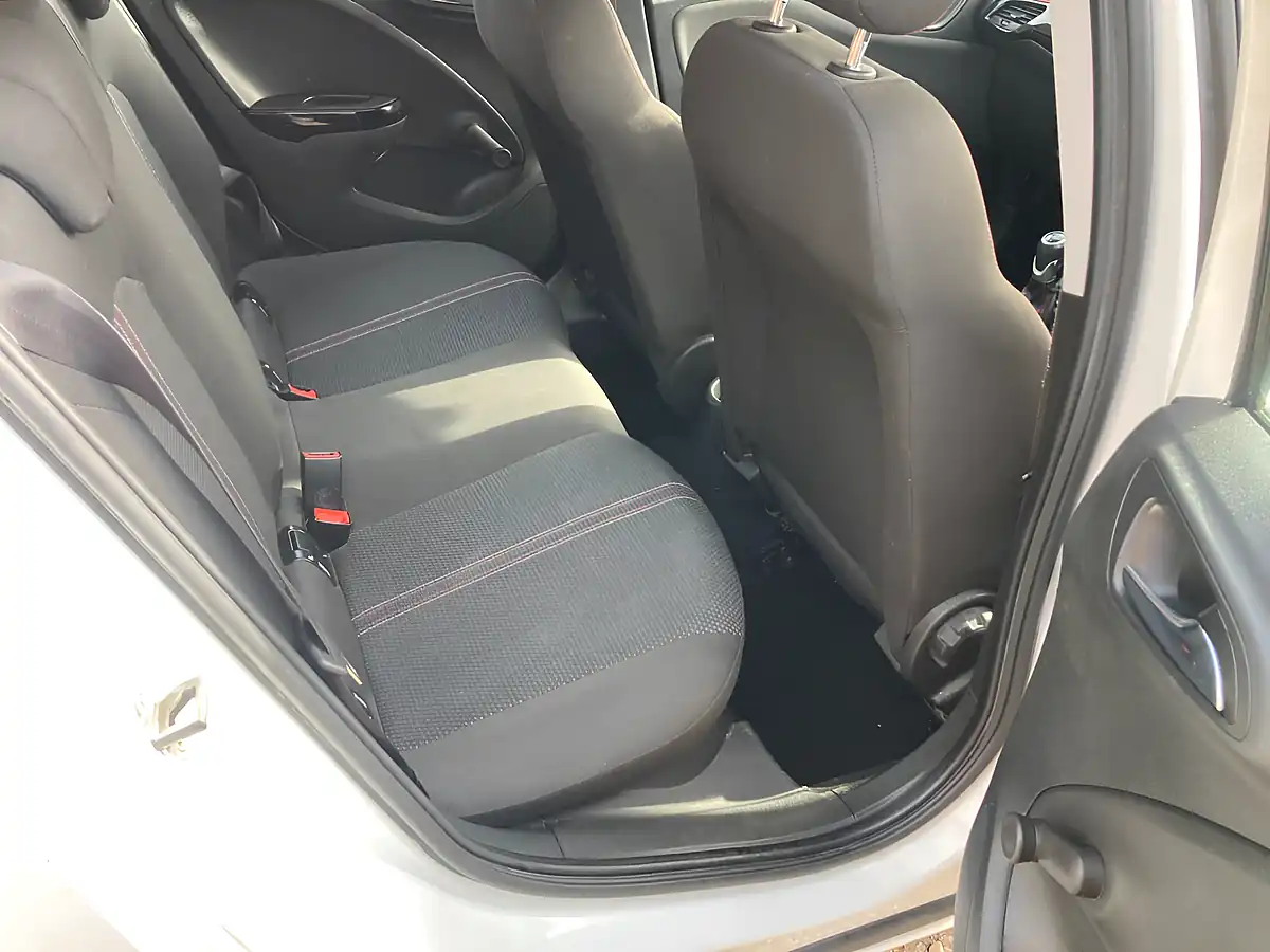 Used 2016 Vauxhall Corsa Sri White - Interior and Exterior details 7