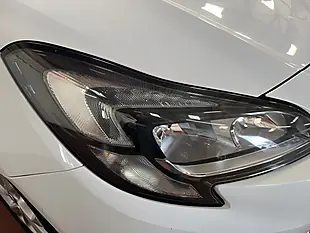 Used 2016 Vauxhall Corsa Sri White - Interior and Exterior details 18