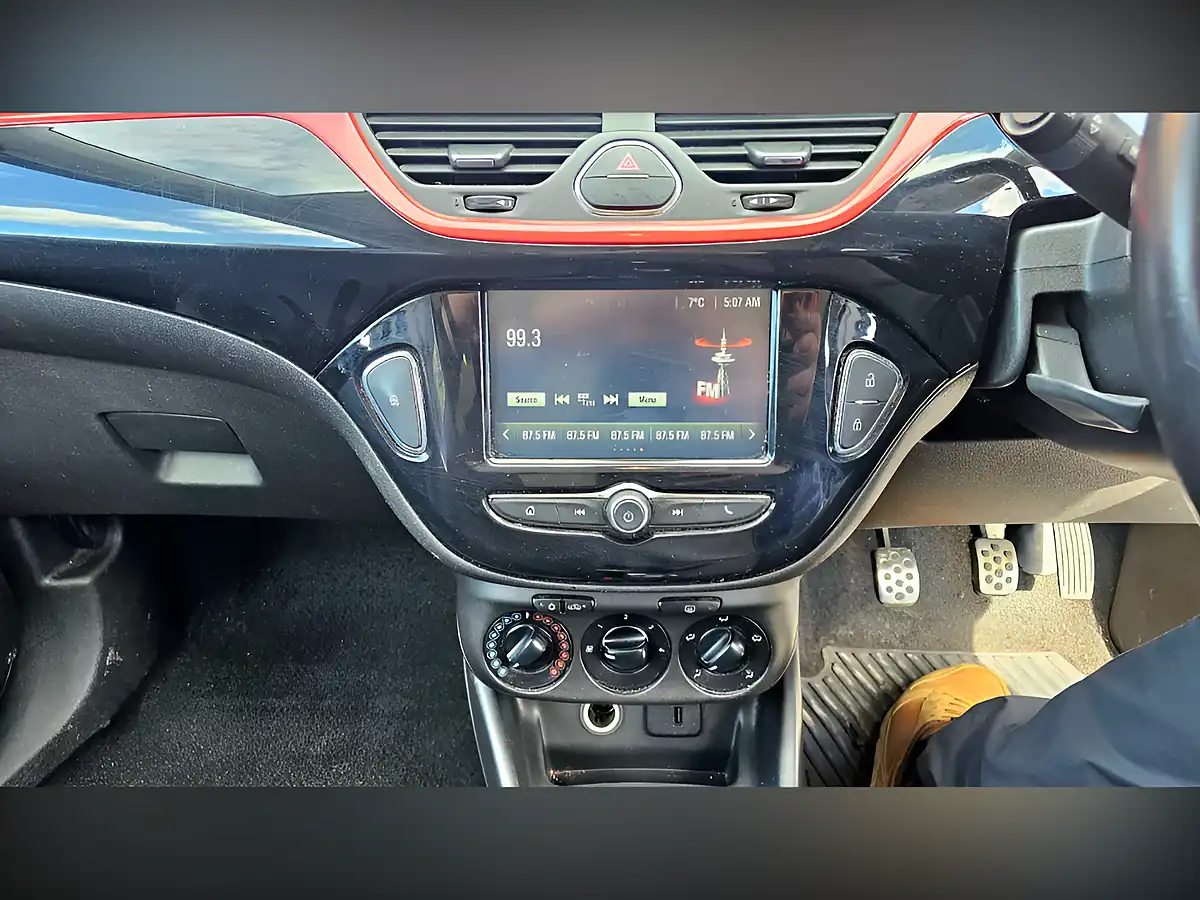 Used 2016 Vauxhall Corsa Sri White - Interior and Exterior details 14