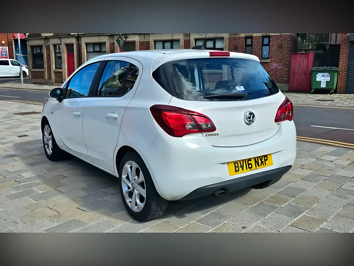 Used 2016 Vauxhall Corsa Sri White - Interior and Exterior details 5